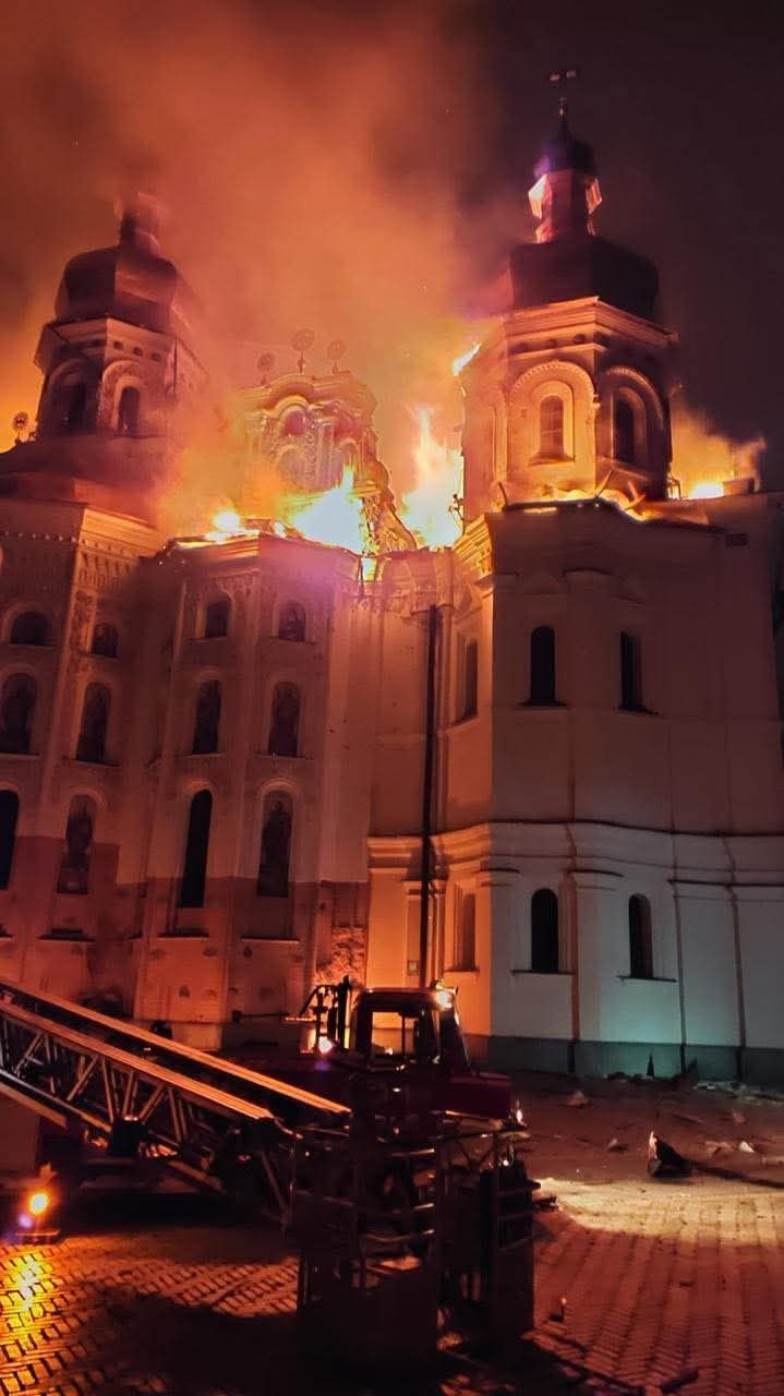 Flames and smoke rising from a church of the Kyiv-Pechersk Lavra during the fire of 15 June 2026.